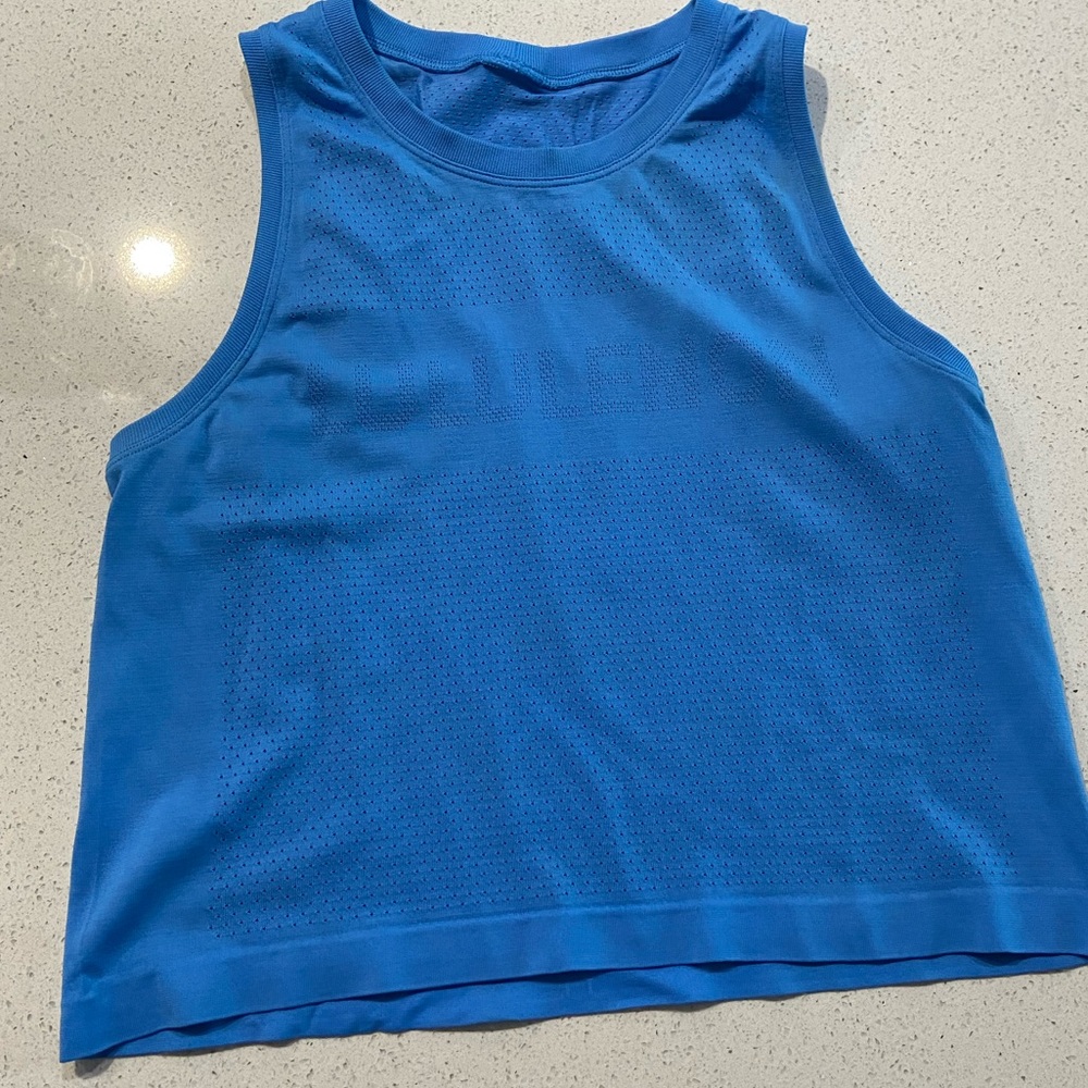 lululemon muscle crop